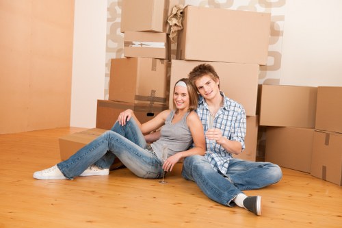 Experienced removal company assisting with a smooth Holland Park move