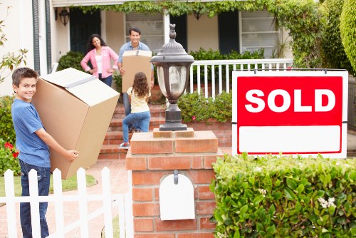 Removal van service for home and office moves in Holland Park