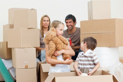 Residential and commercial moving support in Holland Park